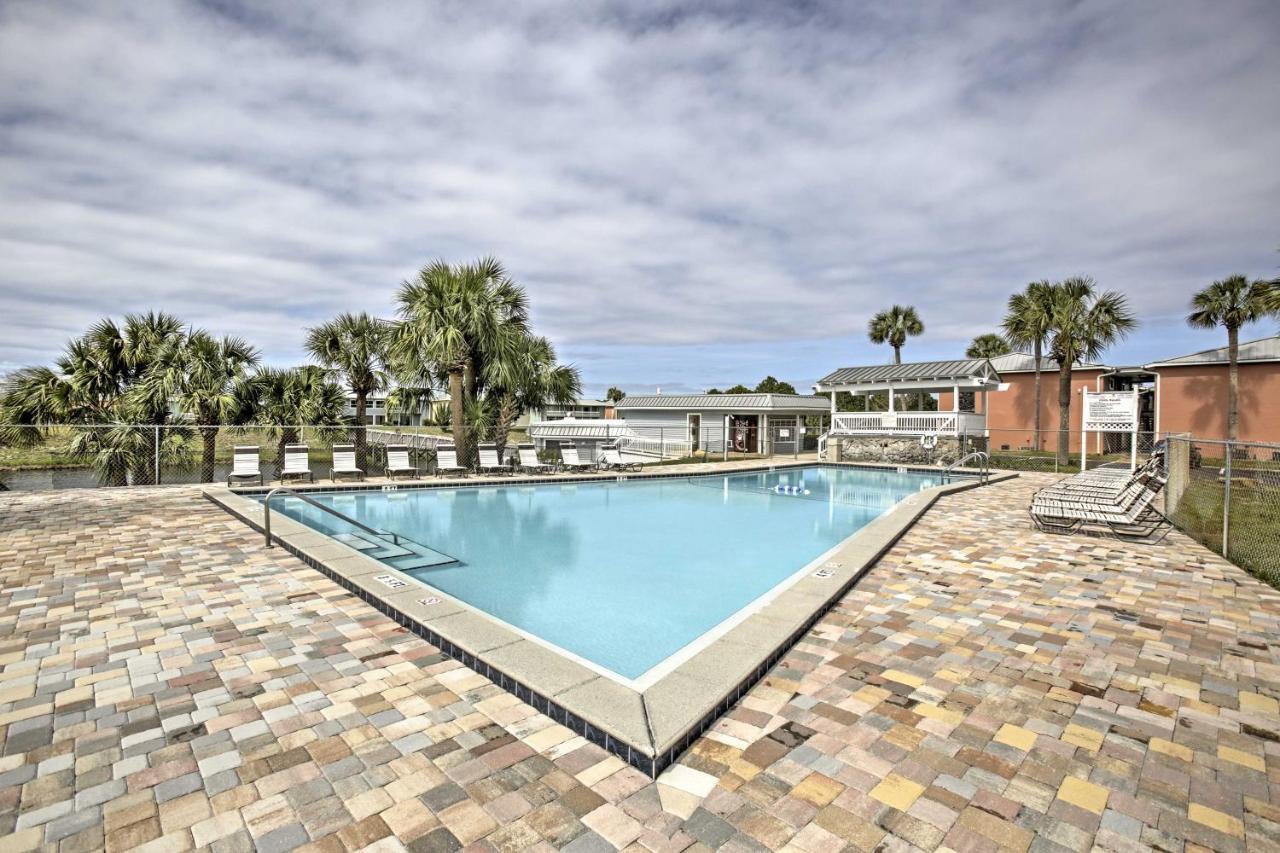Apartment Cozy With Pool Access Walk To Beach! *