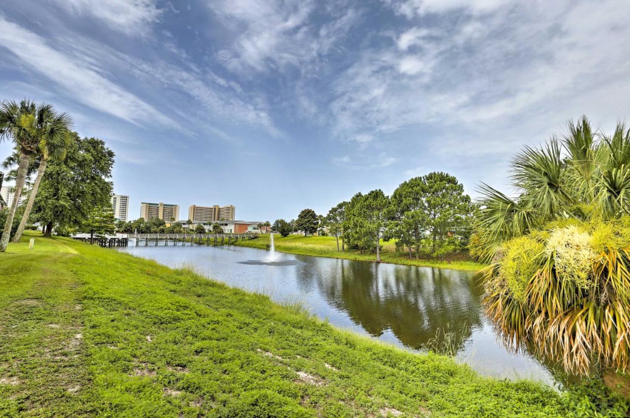 Apartment Cozy With Pool Access Walk To Beach!