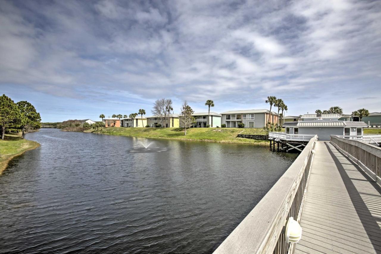 Cozy With Pool Access Walk To Beach! Destin