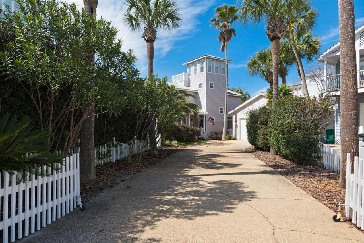Island In The Sun - 1938190 Villa