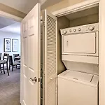 Destin Condo With Amenities And Pool Less Than Half Mi To Beach