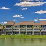 Beachy Lakefront Escape - Walk To The Shore!