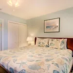 9 D, One Bedroom Condo