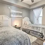 Destin Condo With Views, Heated Pool, And Beach Access