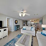 Awesome Home In Destin With Outdoor Swimming Pool And 3 Bedrooms