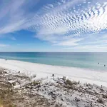 Awesome Home In Destin With Outdoor Swimming Pool And 3 Bedrooms