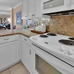 Inlet Reef 215 - Spacious Condo With Complimentary Seasonal Beach Service And Great Water Views
