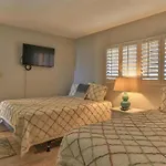 Aegean 210 - Updated 2 Bedroom 2 Bath At The Aegean