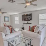 The Back Porch - Is A Relaxing 4 Bedroom 3 Bathroom House On Holiday Isle