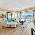 Harbor Landing 101B - 3Br With Harbor Views On Holiday Isle