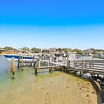 Dolphin Point 105A