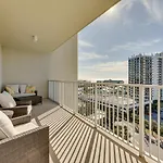 Miramar Beach Getaway With Balcony And Ocean View!