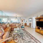 Edgewater Beach Resort 1601