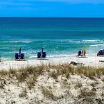 5 Bed 2 Bath Vacation Home In Destin