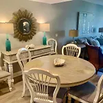 5128 Beachwalk