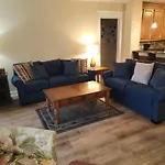 5370 Pine Ridge