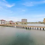 Southbay 60 Lake Front Townhome Short Walk To Private Beach