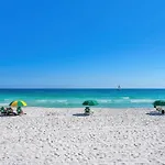 Islander 513 The Beach Retreat