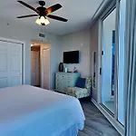 The Palms Of Destin 2-1011