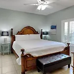 Beach Resort #202