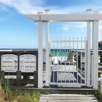 Beach Resort #202