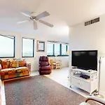Jetty East 306B