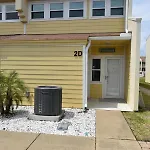 2 D, Three Bedroom Townhome