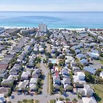 Martinique Retreat Florida Fun Awaits