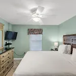 Pelican Beach Resort 405