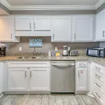 Beach House Condominiums B502 - Beachfront With Pool, Wifi, & Beach Service