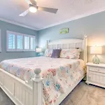 Beach House Condominiums A403 - Beachfront With Pool, Wifi, & Beach Service