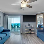 Seamist Townhomes 6 By Newman-Dailey