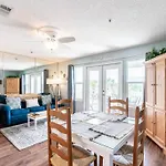 Gulf View, Easy Beach Access, Heated Pool, Hot Tub