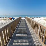 Poolside Villas 101- By Holiday Isle Properties