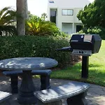 Charming Townhome Shoreline Towers Short Walk To The Beach And Pool