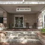 Pilot House 413