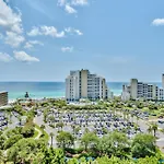 Luau I 7102 Flr11 Studio Sleeps 4