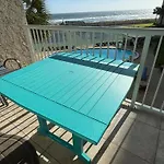 Holiday Surf And Racquet Unit 314