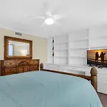 Shoreline Towers 1081