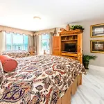 Waterview Towers 202