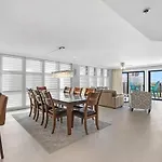 Emerald Towers 0101