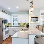 1347 Laurel Grove