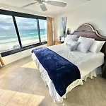 4075 Beachside One