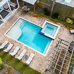 Beachin\'-Crystal Beach-Private Pool+Spa