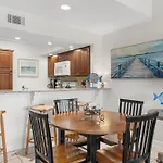 Grandview 150 Condo
