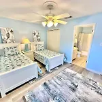 765 Sandpiper