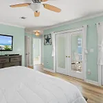 Ocean Breeze Cottage