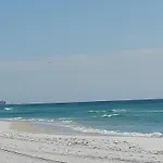 Holiday Surf And Racquet Unit 516