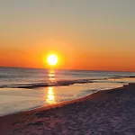 Holiday Surf And Racquet Unit 516