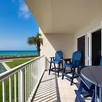 Holiday Surf And Racquet Club 206